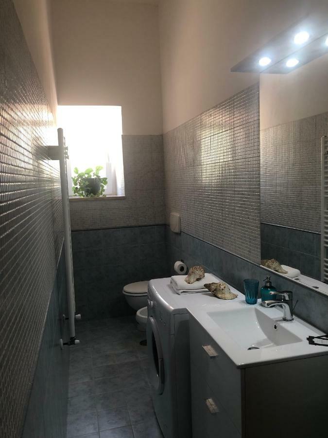 Central House Terracina Exterior photo