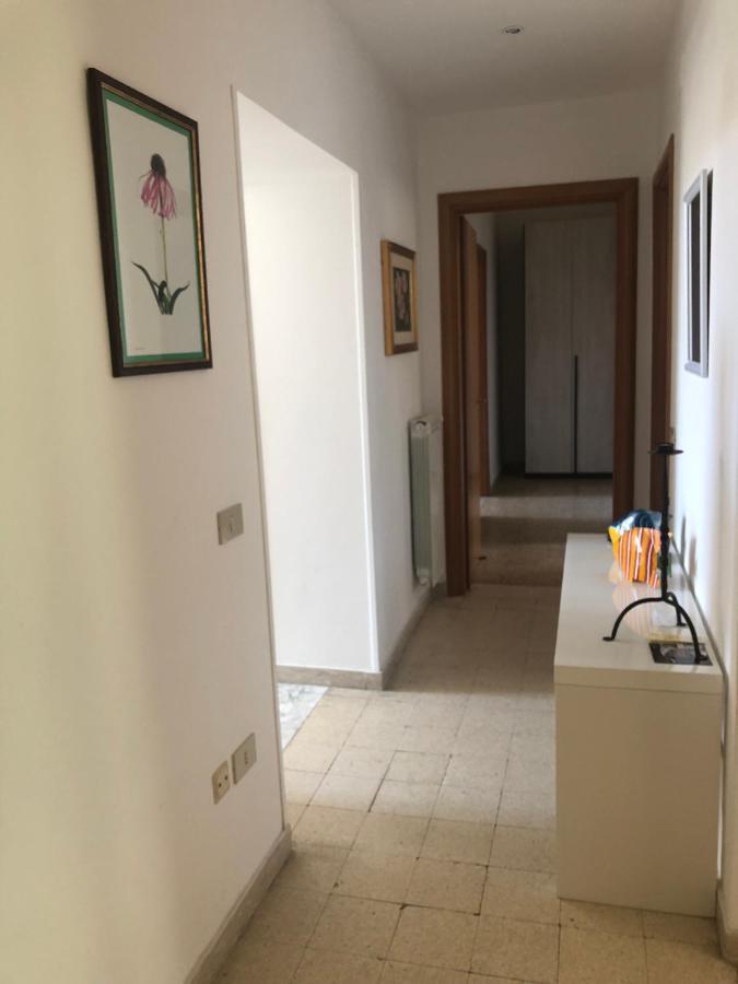 Central House Terracina Exterior photo